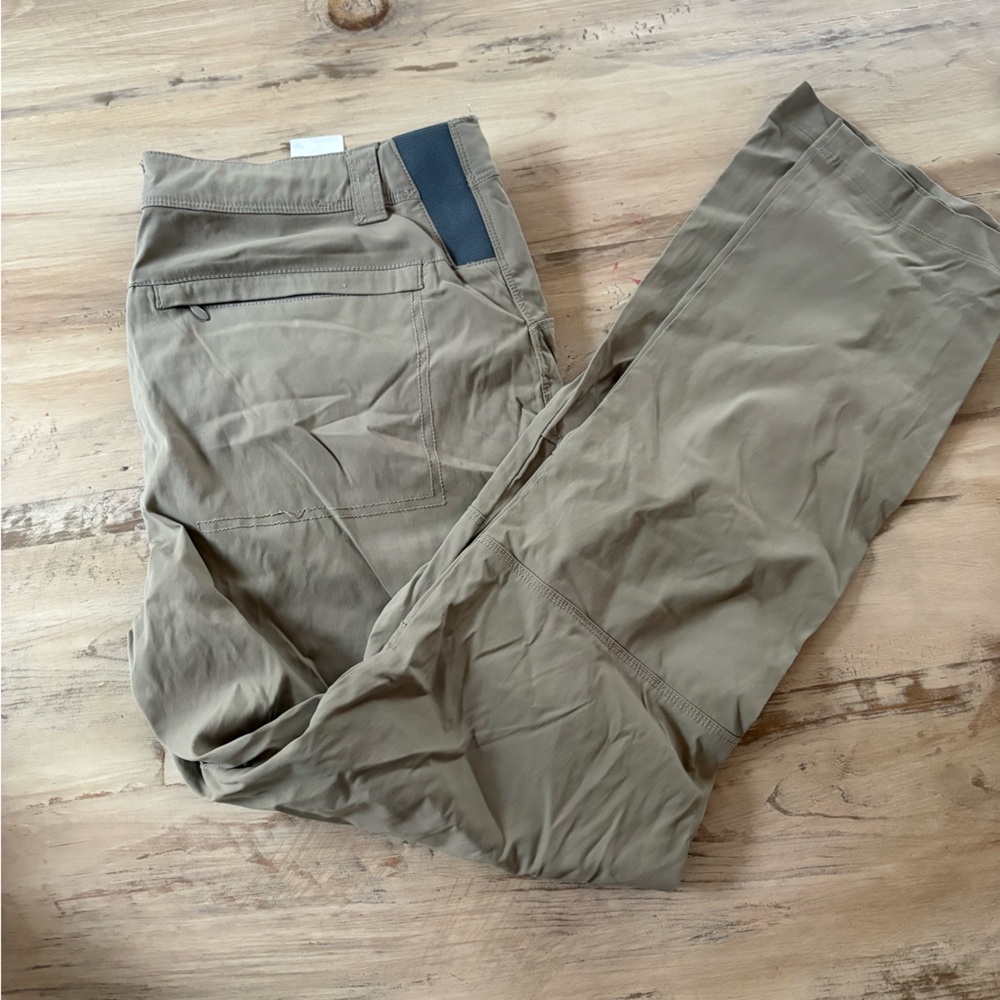 Columbia Men's Tan Chinos with Navy Waist Panel